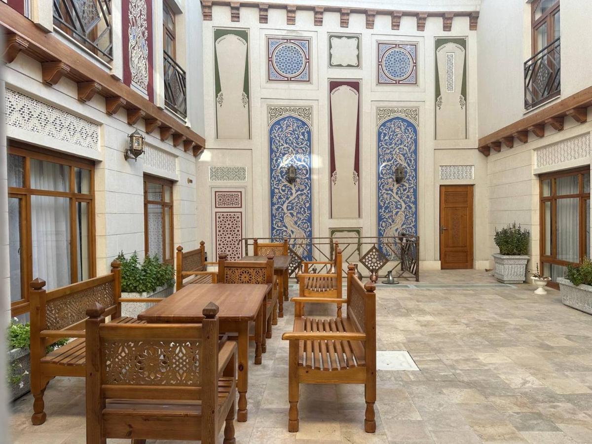 בוקורו Antique Hotel Imran מראה חיצוני תמונה