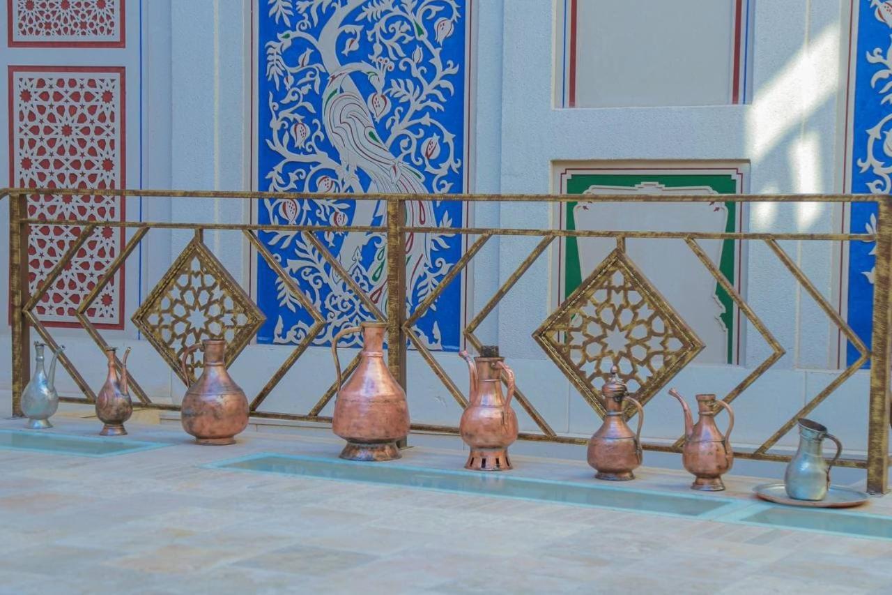 בוקורו Antique Hotel Imran מראה חיצוני תמונה