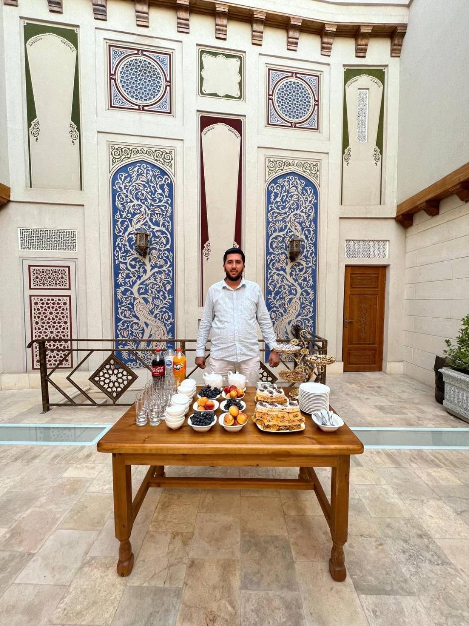 בוקורו Antique Hotel Imran מראה חיצוני תמונה